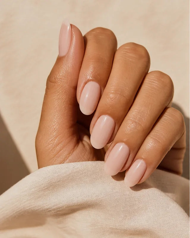 Soft Focus press-on nail look